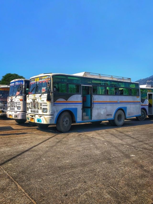 landour hotels, landour mussoorie, landour weather, mussoorie to landour, landour homestay, landour resorts, dehradun to landour, best hotels in landour, delhi to landour distance, landour from delhi, best time to visit landour, dehradun to landour distance, best cafes in landour, homestay in landour mussoorie, how to reach landour from delhi