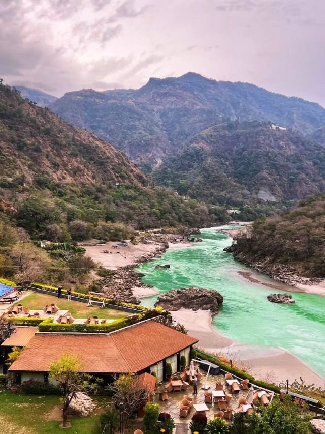 Aloha on the Ganges