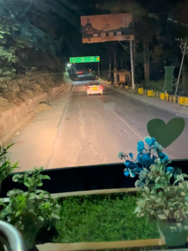 Delhi to Ranikhet Distance, Delhi to Ranikhet bus Distance, Delhi to Ranikhet by bus, Delhi to Ranikhet by Train, Delhi to Ranikhet by taxi,