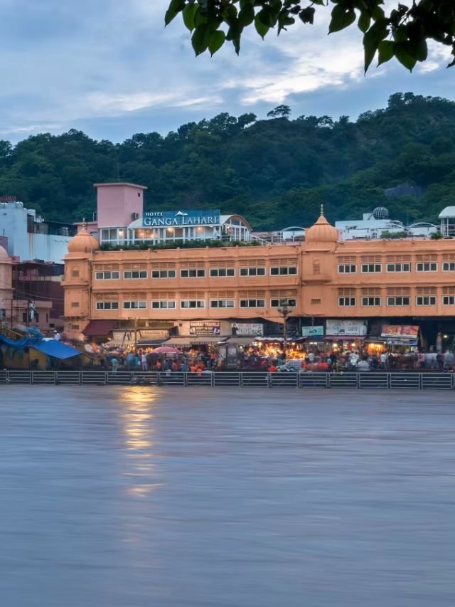 haridwar history, how to reach haridwar, places to visit in haridwar, har ki pauri haridwar, hotels in haridwar, delhi to haridwar, rishikesh to haridwar