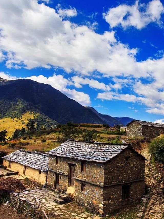 Delhi to Ranikhet Distance, Delhi to Ranikhet bus Distance, Delhi to Ranikhet by bus, Delhi to Ranikhet by Train, Delhi to Ranikhet by taxi,