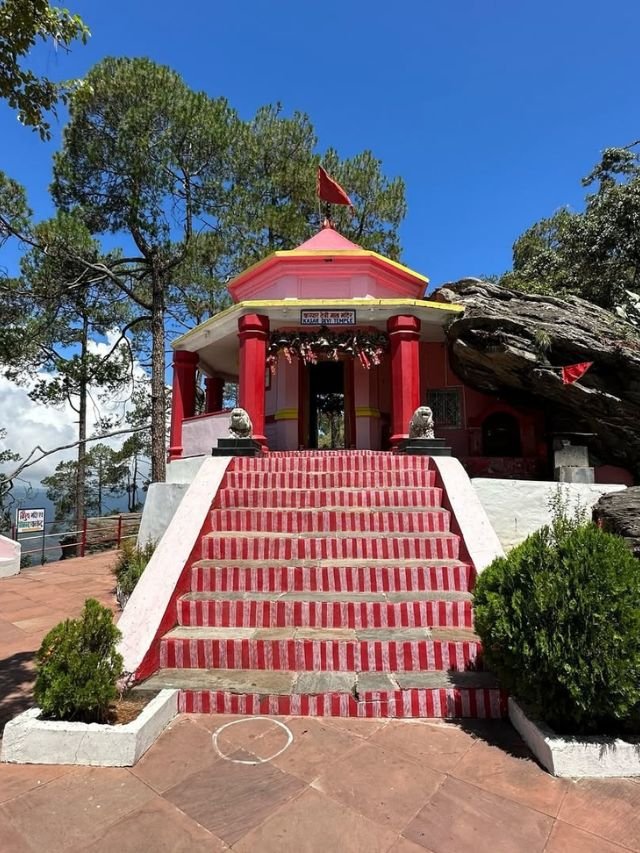 Kasar Devi Temple, Almora, Kasar Devi Temple Almora, temples in almora, Kasar Devi Temple, hotels in Kasar Devi Temple, hotels near Kasar Devi Temple