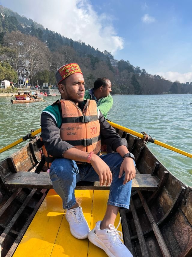 Naini Lake Nainital, Naini Lake, Nainital, Nainital Lake, Nainital lake boating price​, boating in Nainital lake, Nainital lake depth​, Nainital lake boating, Naini lake boating
