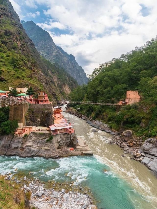 Tehri Garhwal, Tehri Garhwal Distric, things to do in Tehri Garhwal, places to visit in Tehri Garhwal, Tehri Garhwal History,