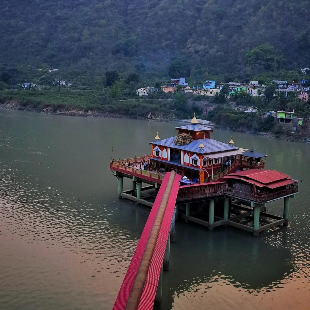 Dhari Devi Temple Uttarakhand, Hotels Near Dhari Devi Temple, Dhari Devi Temple History, Dhari Devi Temple Timings, How to Reach, Best Time to Visit, Old Dhari Devi Temple, Delhi to Dhari Devi Temple Uttarakhand, Dhari Devi Temple Images,